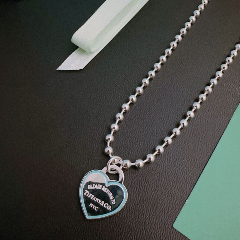 T*f*ny necklaces